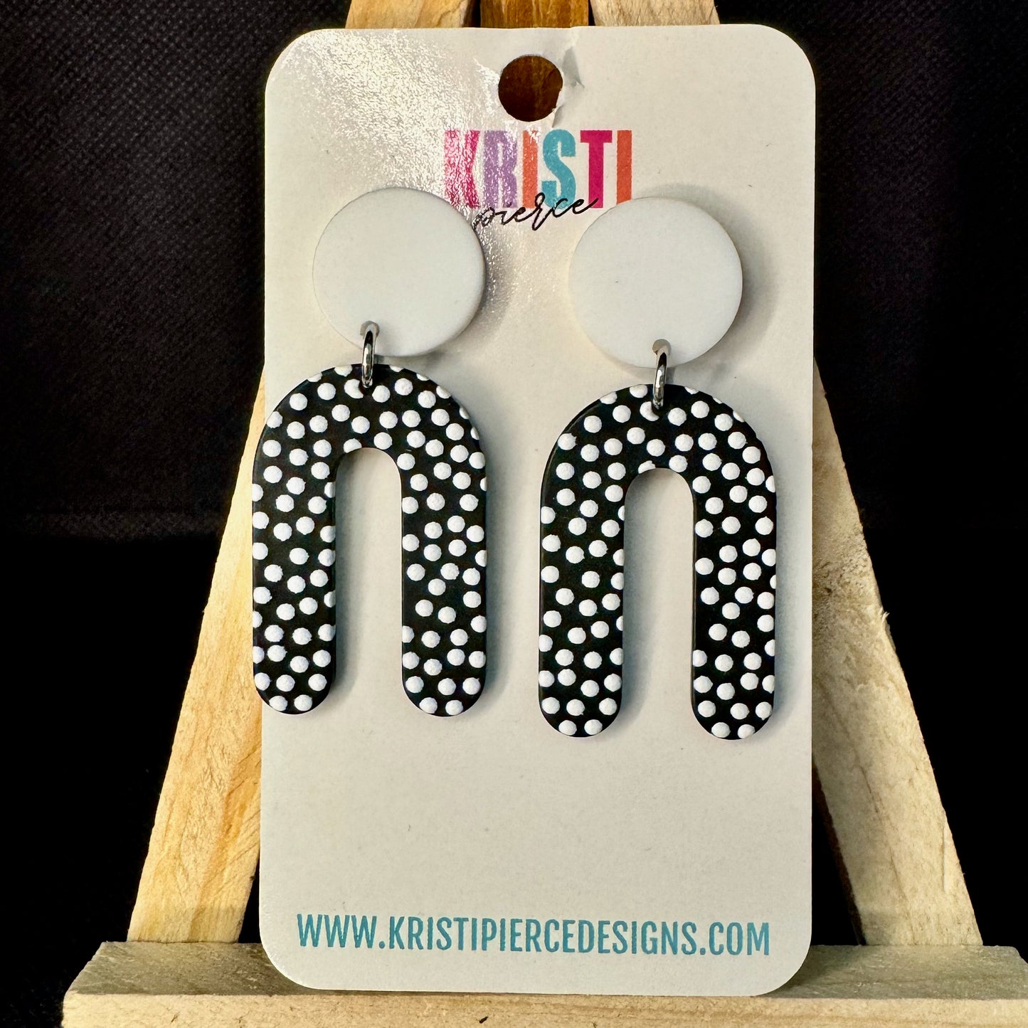 White Dot U-Shaped Clay on White Acrylic Post Earrings